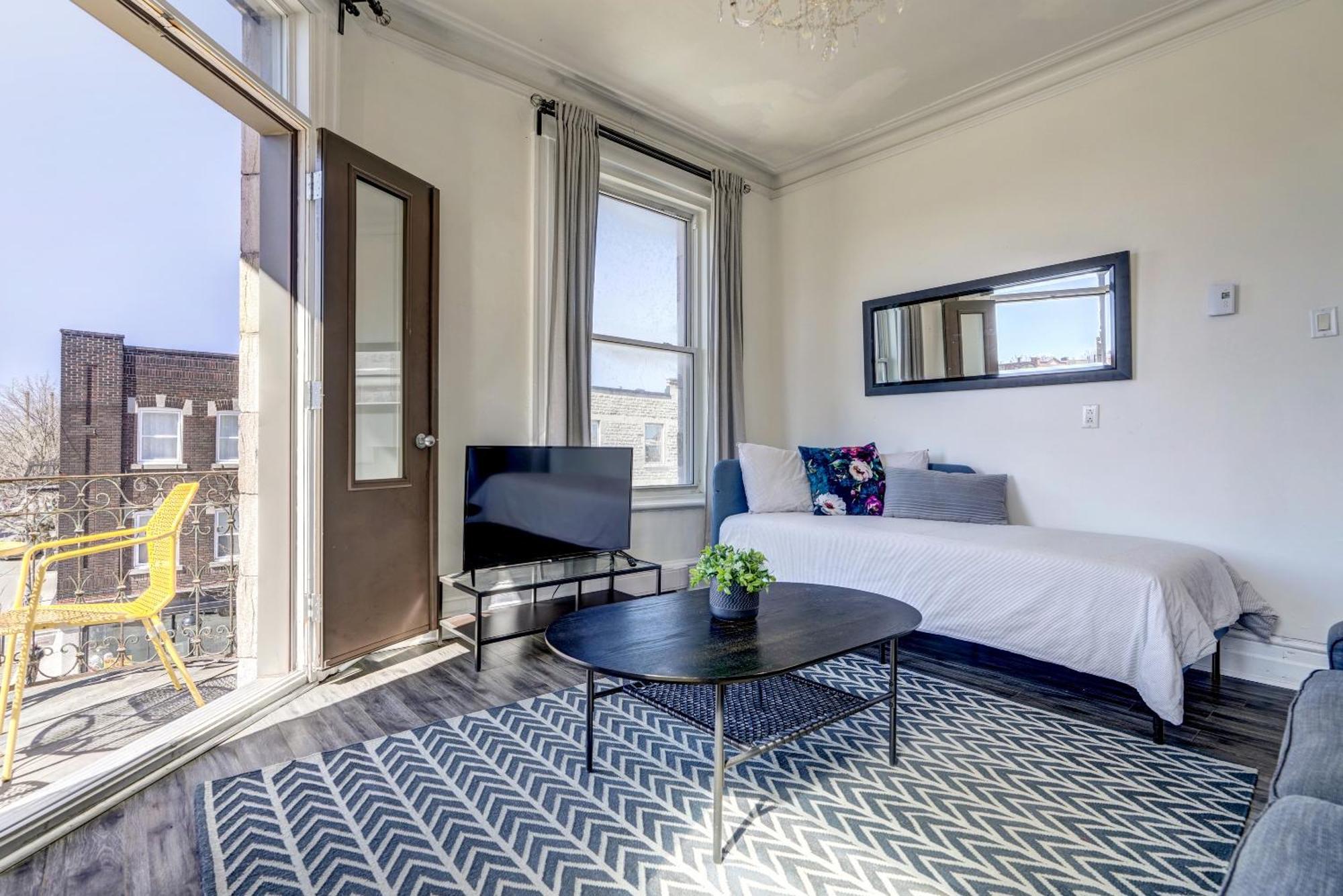 Chez Mont Royal Apartments! Montréal Eksteriør billede